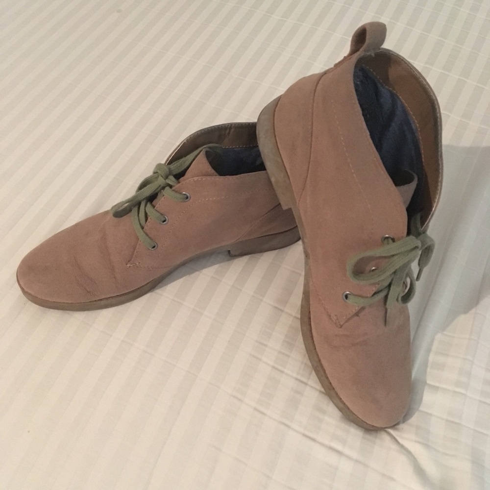 Indigo rd. Suede Size 7